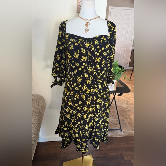 City Chic Dresses & Skirts - Plus size Floral Black and Yellow Dress